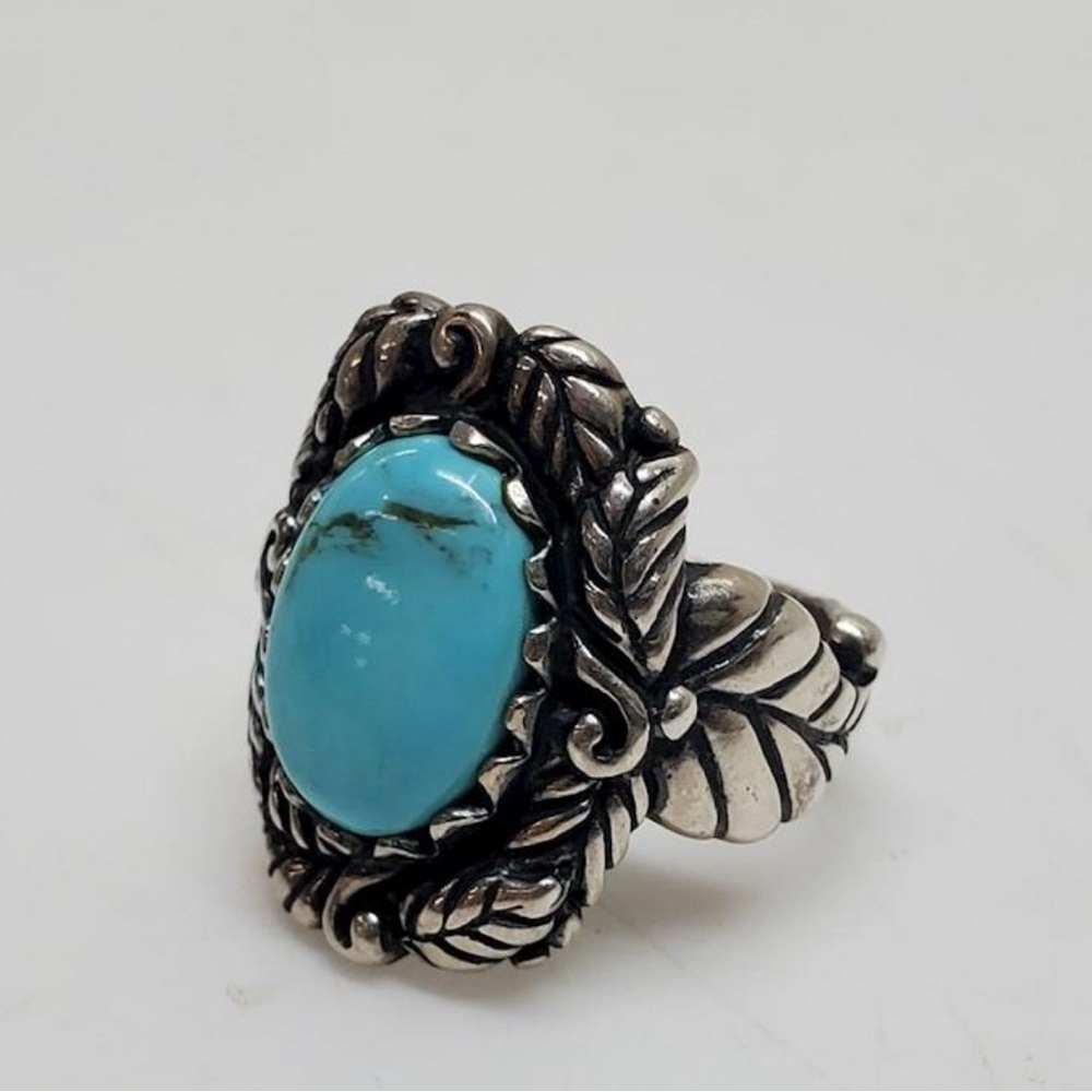 Carolyn Pollack 925 Sterling Silver
Turquoise Cocktail Ring